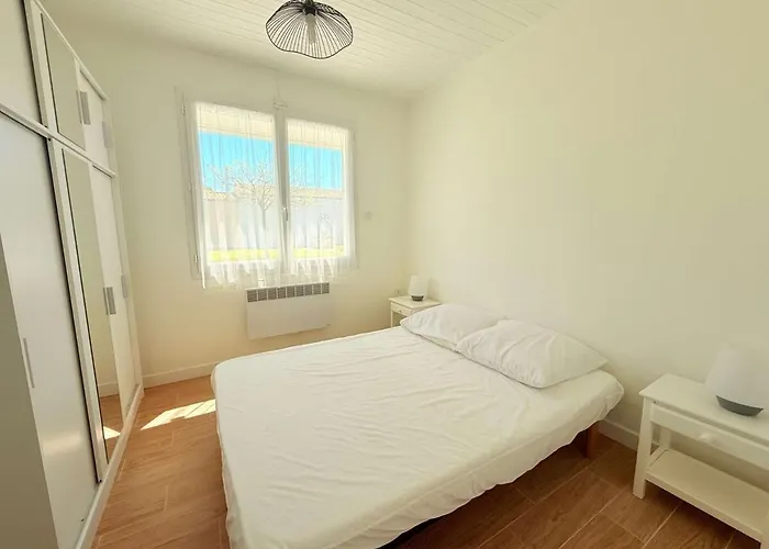 La Maison Des Suisses *