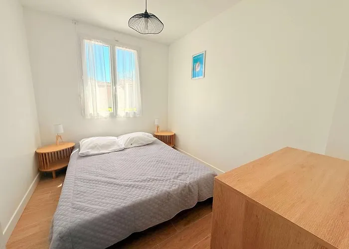 La Maison Des Suisses Saint-Denis-dʼOléron